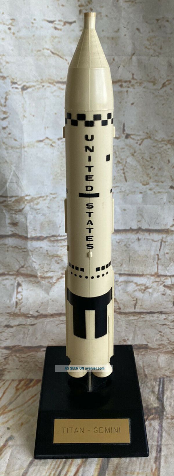 RARE Vintage Titan - Gemini Space Rocket Missile Plastic Model Countdown Inc.